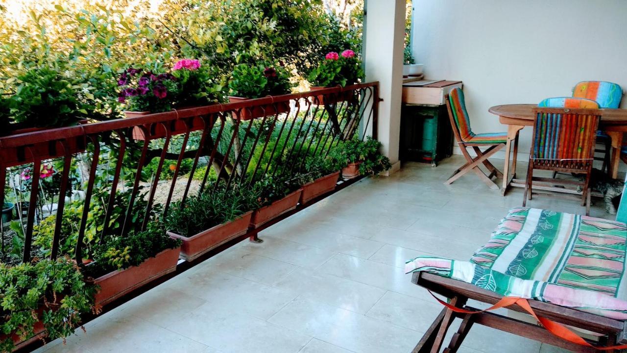 Apartman Tonka Каштела Экстерьер фото