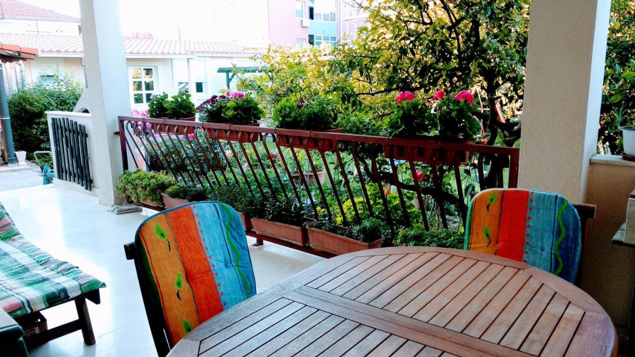 Apartman Tonka Каштела Экстерьер фото