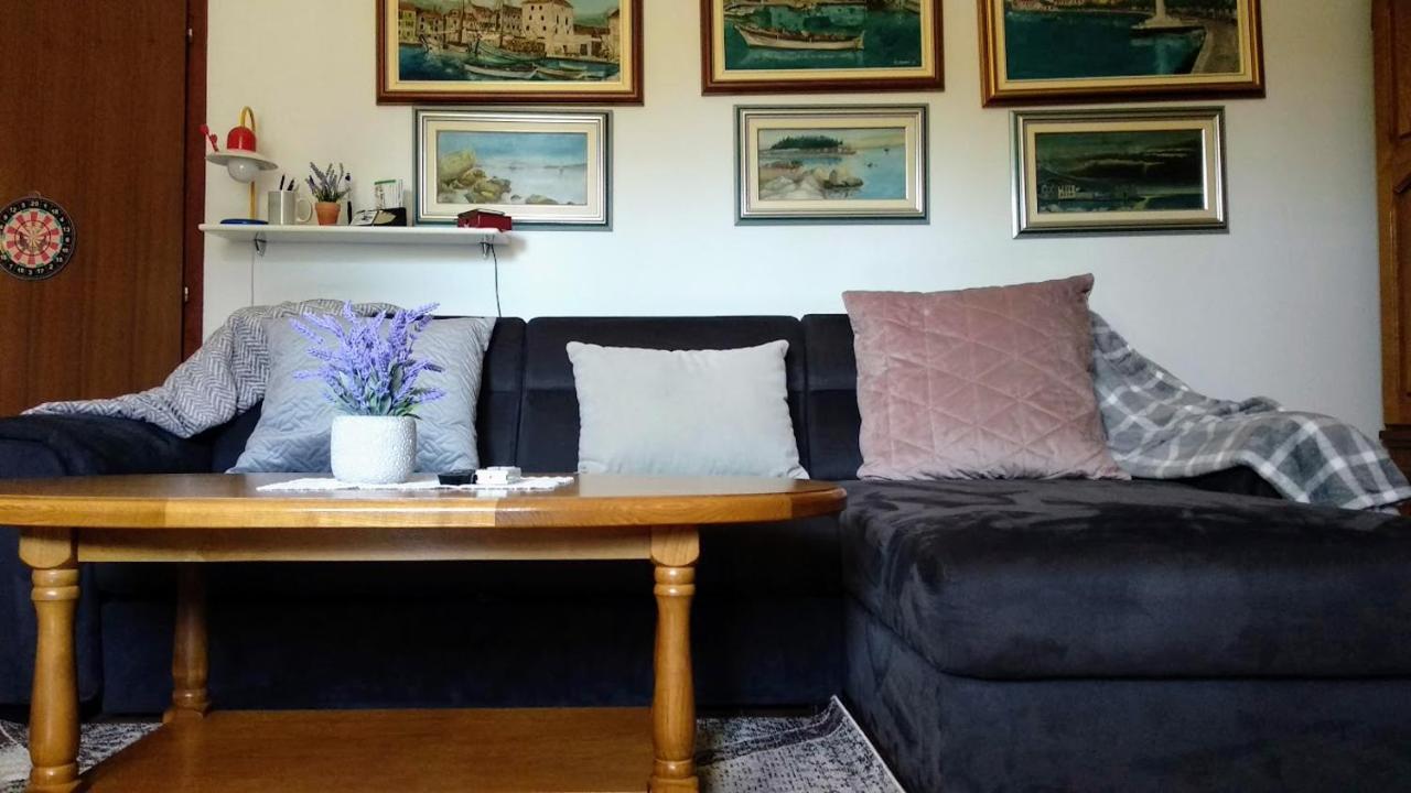 Apartman Tonka Каштела Экстерьер фото